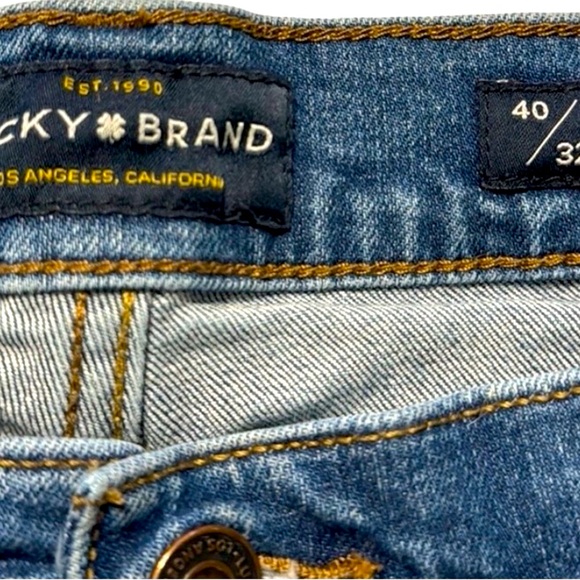 LUCKY BRAND MEN’S BIG & TALL 363 Straight Jeans Size 40 X 32 - Picture 4 of 5